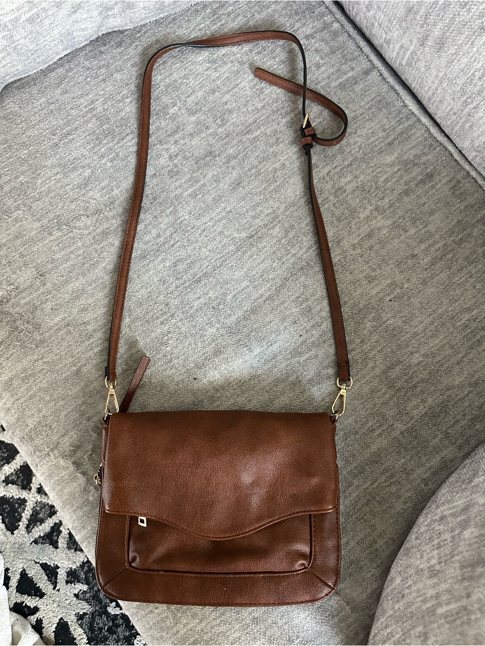Moda Luxe Brown Leather Crossbody Shoulder Bag
